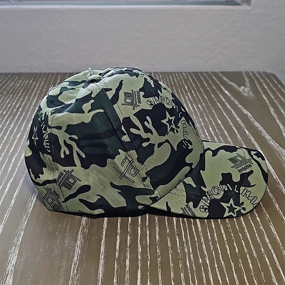 CAMO Hat. - Picture 2 of 7